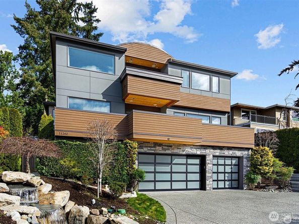 11262 SE 34th St, Bellevue WA 98004