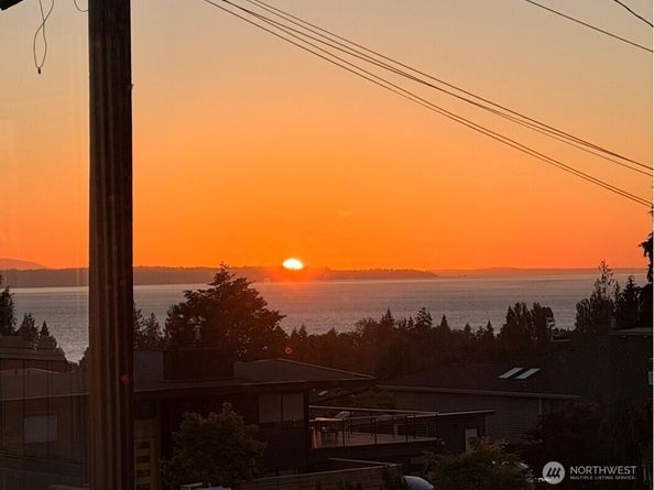 1010 Daley Street, Edmonds WA 98020