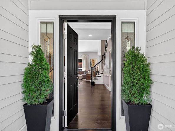 25817 NE 4th Place, Sammamish WA 98074