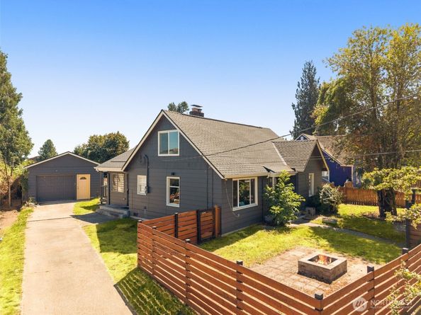 11214 Cornell Avenue S, Seattle WA 98178