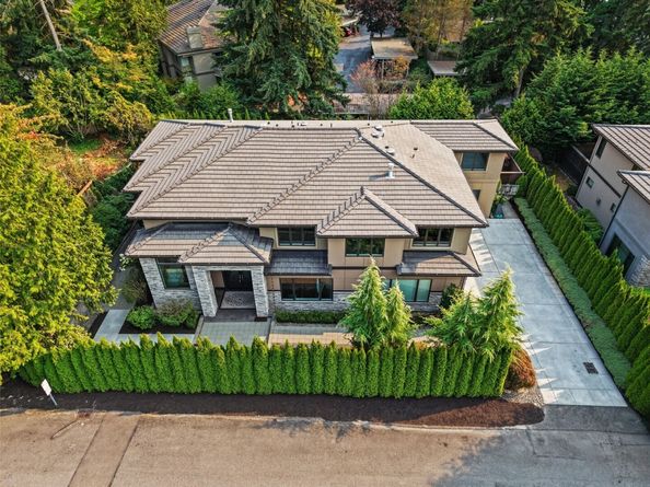 10425 NE 15th Street, Bellevue WA 98004