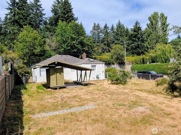 3854 36th Avenue W, Seattle WA 98199