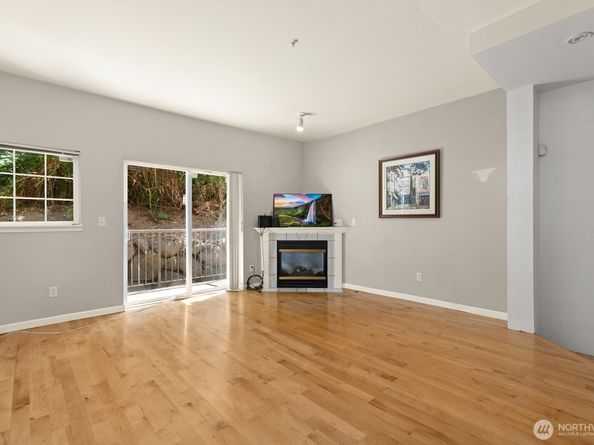 1800 NE 40 Street B4, Renton WA 98056