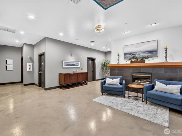 1323 Boren Avenue 212, Seattle WA 98101