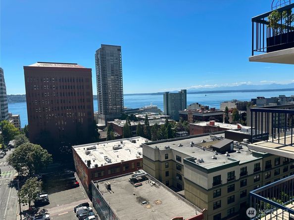 2100 3rd Avenue 1401, Seattle WA 98121