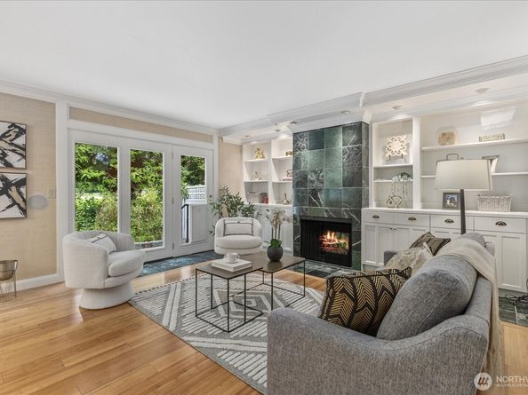 14702 NE 51st Street A2, Bellevue WA 98007