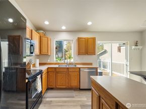 1085 Heron Ridge Avenue, Port Orchard WA 98366