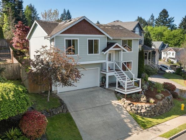 1085 Heron Ridge Avenue, Port Orchard WA 98366