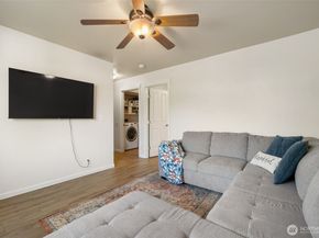 1085 Heron Ridge Avenue, Port Orchard WA 98366