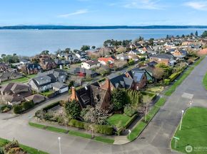 2301 Rosemont Place W, Seattle WA 98199