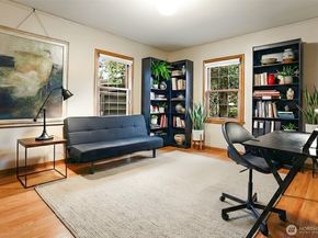 2301 Rosemont Place W, Seattle WA 98199