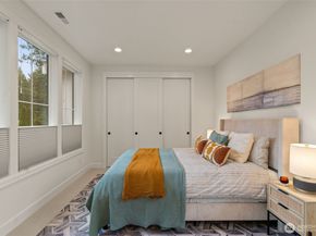 11204 108th Ave NE, Kirkland WA 98033