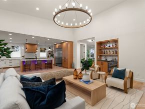 11204 108th Ave NE, Kirkland WA 98033