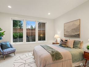11204 108th Ave NE, Kirkland WA 98033