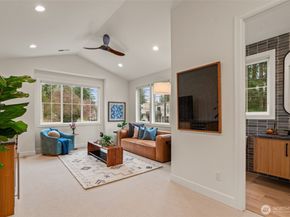 11204 108th Ave NE, Kirkland WA 98033