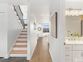 4 Lake Bellevue Dr 206, Bellevue WA 98005
