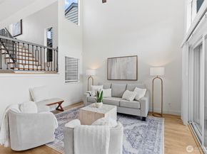4 Lake Bellevue Dr 206, Bellevue WA 98005