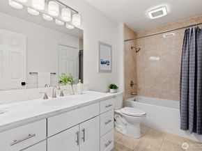 4 Lake Bellevue Dr 206, Bellevue WA 98005