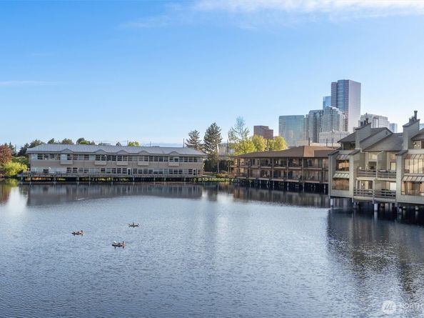 4 Lake Bellevue Dr 206, Bellevue WA 98005