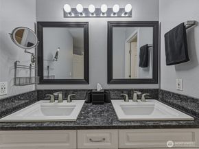 18501 SE Newport Way H136, Issaquah WA 98027