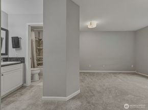 18501 SE Newport Way H136, Issaquah WA 98027