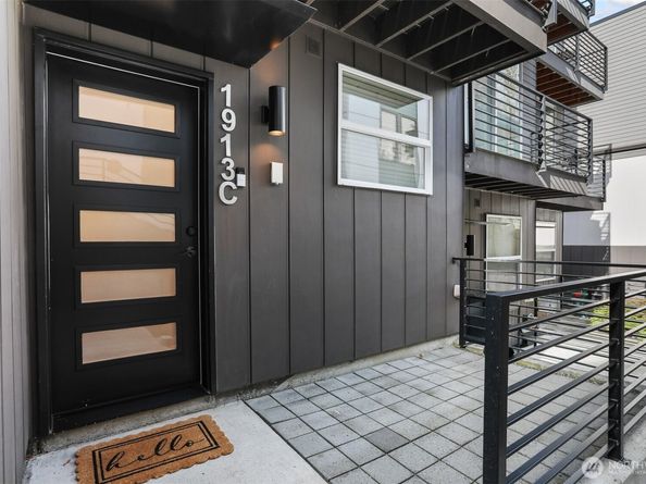 1913 15th Avenue S Unit C, Seattle WA 98144
