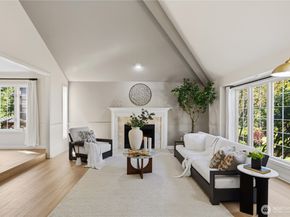 15461 SE 67th St, Bellevue WA 98006