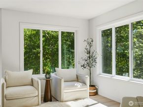 15461 SE 67th St, Bellevue WA 98006