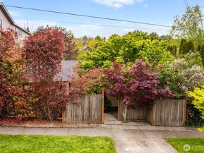 1811 29th Avenue, Seattle WA 98122