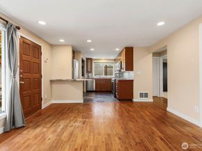 1811 29th Avenue, Seattle WA 98122