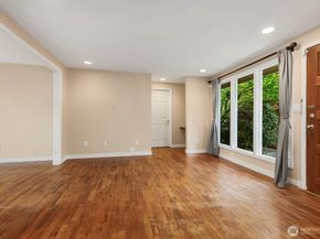 1811 29th Avenue, Seattle WA 98122