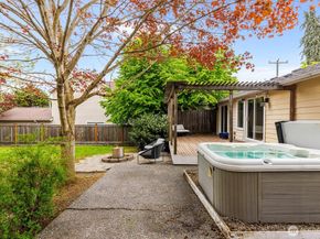 1811 29th Avenue, Seattle WA 98122