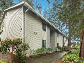 5506 220th Street SW A102, Mountlake Terrace WA 98043