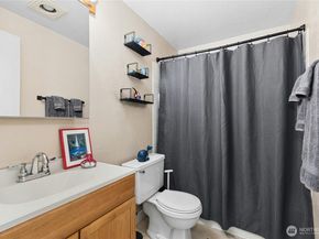 5506 220th Street SW A102, Mountlake Terrace WA 98043