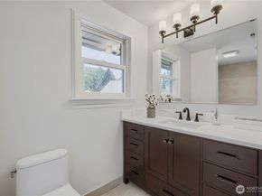 16066 Inglewood Road NE, Kenmore WA 98028