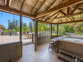 16066 Inglewood Road NE, Kenmore WA 98028