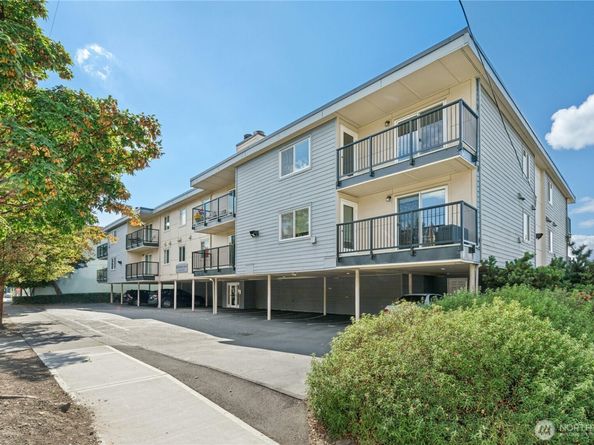 9255 Greenwood Avenue N 38, Seattle WA 98103