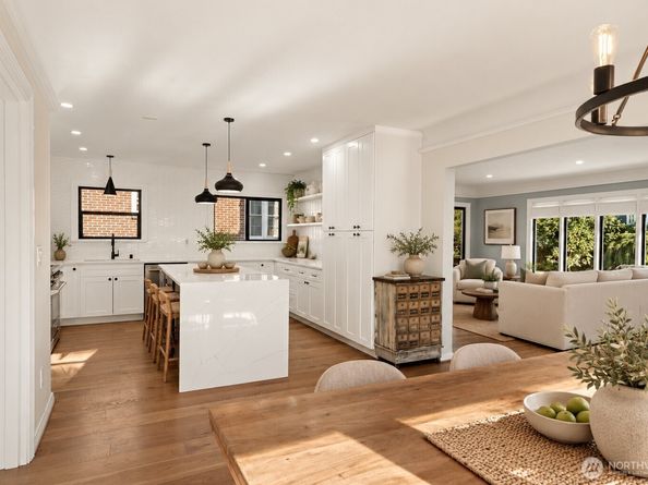 3302 E Pine Street, Seattle WA 98122
