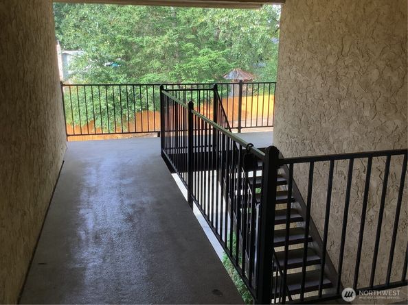 12525 NE 145th Street F114, Kirkland WA 98034