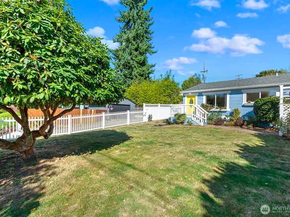 3610 SW Kenyon Street, Seattle WA 98126