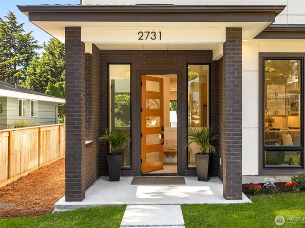 2731 50th Avenue SW, Seattle WA 98116