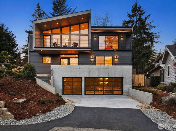 1653 105th Avenue SE, Bellevue WA 98004