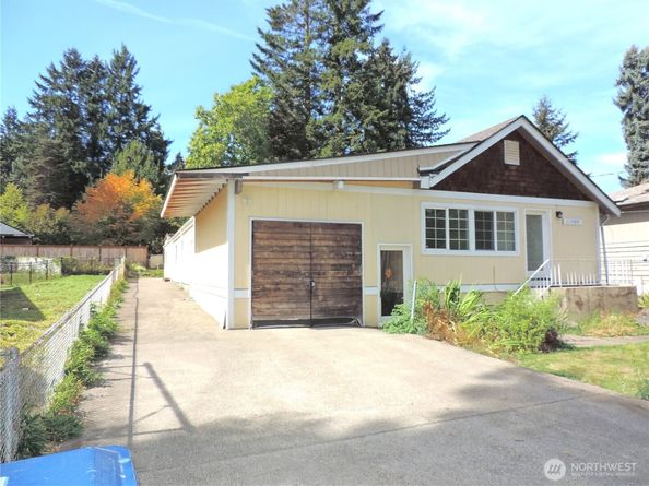 11709 26th Avenue NE, Seattle WA 98125