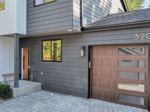 3207 NE 94th Street, Seattle WA 98115