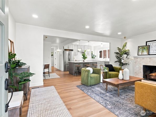 1712 30th Avenue S, Seattle WA 98144