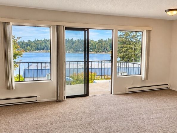 924 Shorewood Drive E56, Bremerton WA 98312