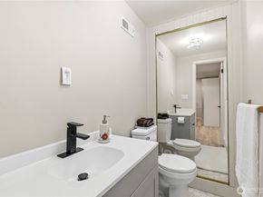11212 NE 145th Street, Kirkland WA 98034