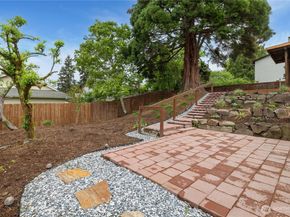 11212 NE 145th Street, Kirkland WA 98034