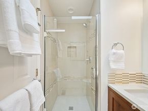 1623 2nd Street, Kirkland WA 98033