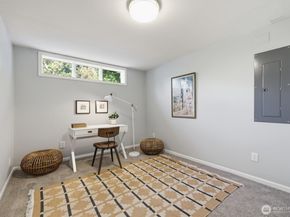 3712 S 164th Street, SeaTac WA 98188